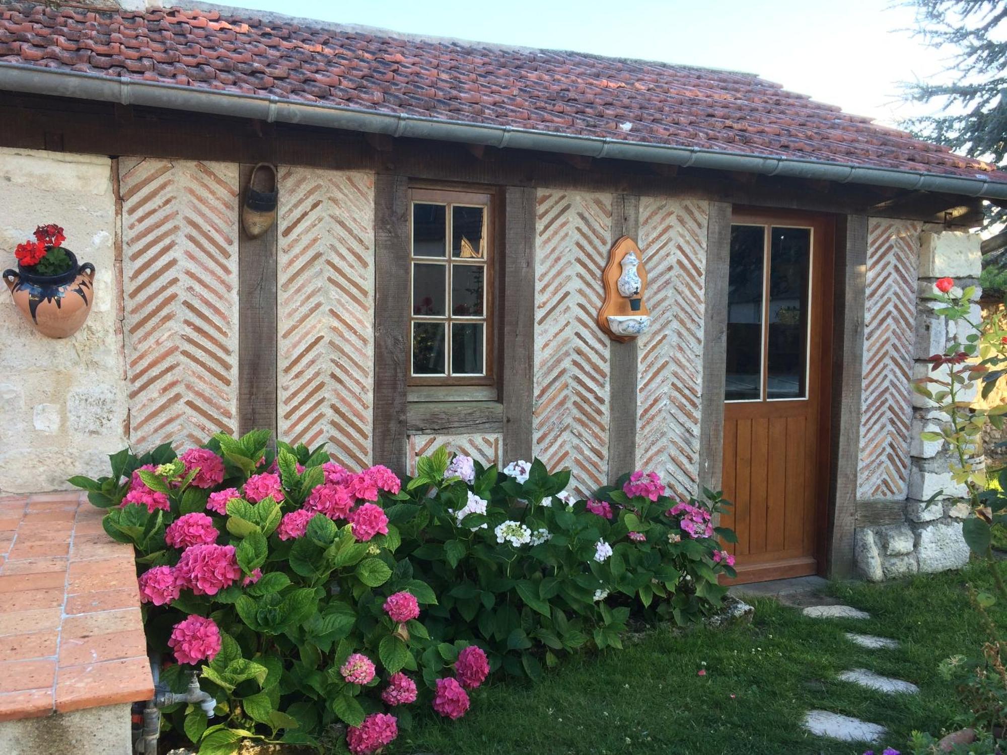 Le Clos Elisa Saint-Laurent-Nouan Exterior foto